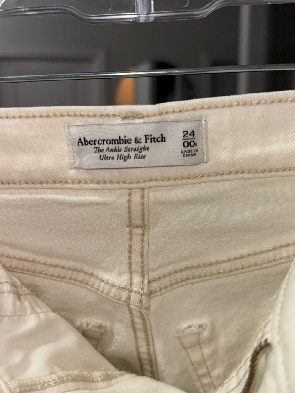 Abercrombie & Fitch The Ankle Straight Ultra High Rise